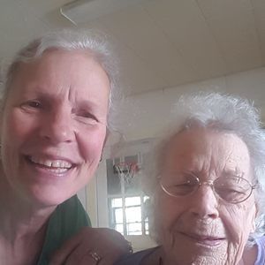 Meet your Posher, Marie